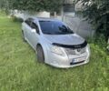 Серый Тойота Авенсис, объемом двигателя 2 л и пробегом 193 тыс. км за 10000 $, фото 1 на Automoto.ua