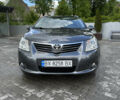 Серый Тойота Авенсис, объемом двигателя 2.2 л и пробегом 289 тыс. км за 8500 $, фото 1 на Automoto.ua