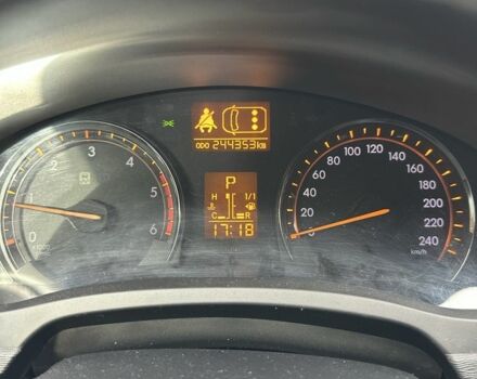Сірий Тойота Авенсіс, об'ємом двигуна 2.2 л та пробігом 244 тис. км за 8750 $, фото 12 на Automoto.ua
