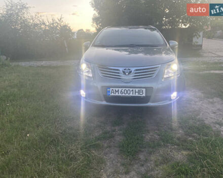 Серый Тойота Авенсис, объемом двигателя 2 л и пробегом 290 тыс. км за 9300 $, фото 8 на Automoto.ua