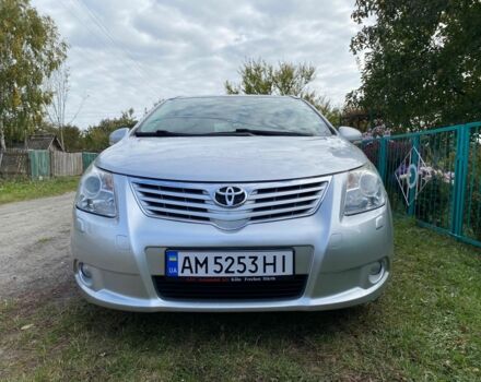 Серый Тойота Авенсис, объемом двигателя 2.2 л и пробегом 335 тыс. км за 9500 $, фото 2 на Automoto.ua