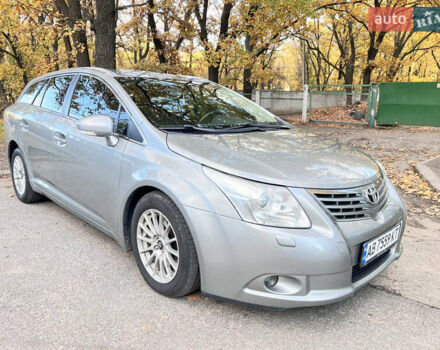 Сірий Тойота Авенсіс, об'ємом двигуна 2 л та пробігом 315 тис. км за 10500 $, фото 3 на Automoto.ua