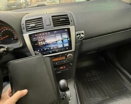 Серый Тойота Авенсис, объемом двигателя 1.8 л и пробегом 230 тыс. км за 8850 $, фото 3 на Automoto.ua