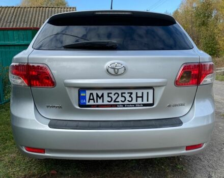 Серый Тойота Авенсис, объемом двигателя 2.2 л и пробегом 335 тыс. км за 9500 $, фото 5 на Automoto.ua