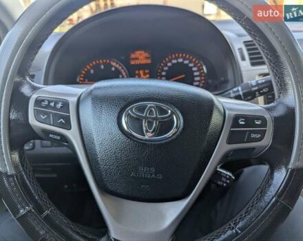 Серый Тойота Авенсис, объемом двигателя 2 л и пробегом 225 тыс. км за 9450 $, фото 10 на Automoto.ua
