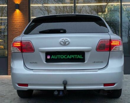 Серый Тойота Авенсис, объемом двигателя 2 л и пробегом 200 тыс. км за 9490 $, фото 6 на Automoto.ua