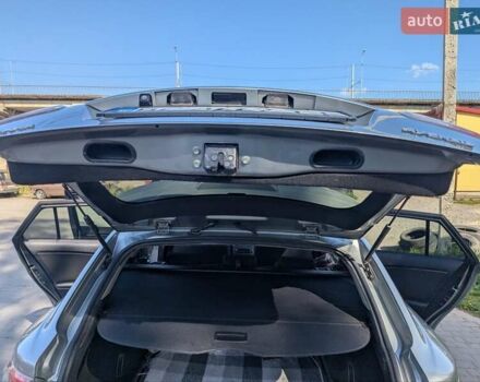 Серый Тойота Авенсис, объемом двигателя 2 л и пробегом 225 тыс. км за 9450 $, фото 19 на Automoto.ua