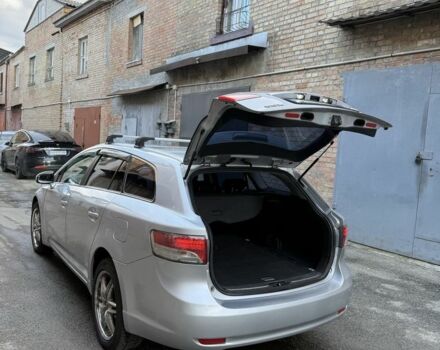 Серый Тойота Авенсис, объемом двигателя 1.8 л и пробегом 230 тыс. км за 8850 $, фото 8 на Automoto.ua