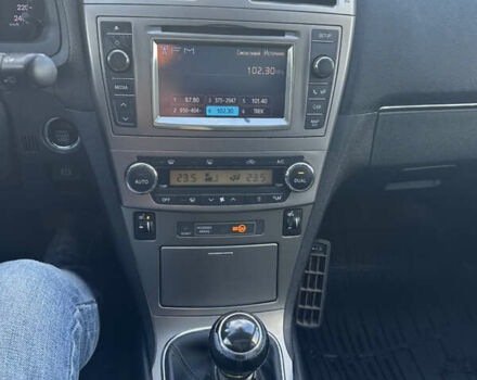 Серый Тойота Авенсис, объемом двигателя 1.99 л и пробегом 248 тыс. км за 12200 $, фото 21 на Automoto.ua