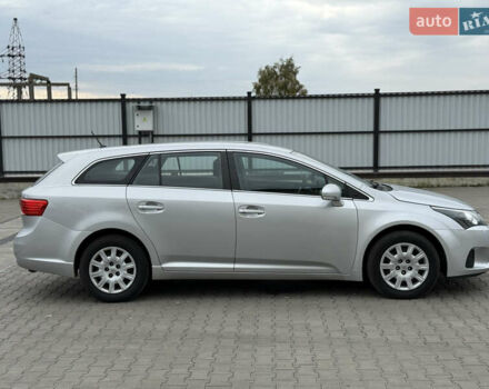 Серый Тойота Авенсис, объемом двигателя 2 л и пробегом 243 тыс. км за 8450 $, фото 6 на Automoto.ua