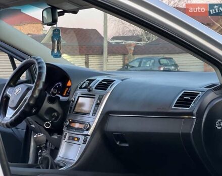 Сірий Тойота Авенсіс, об'ємом двигуна 2 л та пробігом 379 тис. км за 7850 $, фото 40 на Automoto.ua