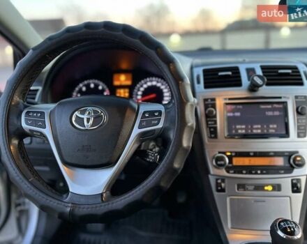 Сірий Тойота Авенсіс, об'ємом двигуна 2 л та пробігом 379 тис. км за 7850 $, фото 46 на Automoto.ua