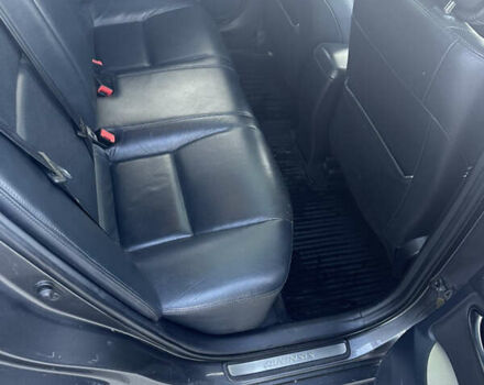 Серый Тойота Авенсис, объемом двигателя 1.99 л и пробегом 248 тыс. км за 12200 $, фото 24 на Automoto.ua