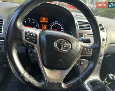 Серый Тойота Авенсис, объемом двигателя 1.99 л и пробегом 248 тыс. км за 12200 $, фото 43 на Automoto.ua