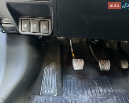 Серый Тойота Авенсис, объемом двигателя 1.99 л и пробегом 248 тыс. км за 12200 $, фото 38 на Automoto.ua