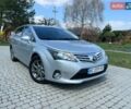 Серый Тойота Авенсис, объемом двигателя 2.2 л и пробегом 313 тыс. км за 10800 $, фото 1 на Automoto.ua