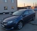Серый Тойота Авенсис, объемом двигателя 2 л и пробегом 316 тыс. км за 10800 $, фото 1 на Automoto.ua