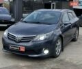 Серый Тойота Авенсис, объемом двигателя 2 л и пробегом 316 тыс. км за 10990 $, фото 1 на Automoto.ua