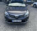 Серый Тойота Авенсис, объемом двигателя 1.99 л и пробегом 248 тыс. км за 11500 $, фото 1 на Automoto.ua
