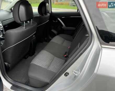 Серый Тойота Авенсис, объемом двигателя 2 л и пробегом 243 тыс. км за 8450 $, фото 11 на Automoto.ua