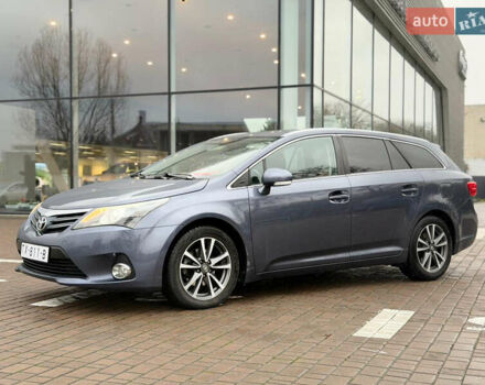 Серый Тойота Авенсис, объемом двигателя 2 л и пробегом 275 тыс. км за 11700 $, фото 8 на Automoto.ua