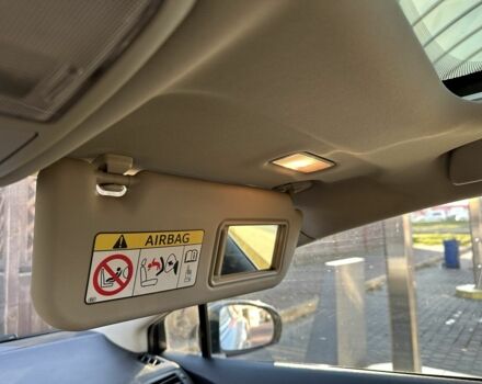 Серый Тойота Авенсис, объемом двигателя 2.2 л и пробегом 244 тыс. км за 9700 $, фото 8 на Automoto.ua