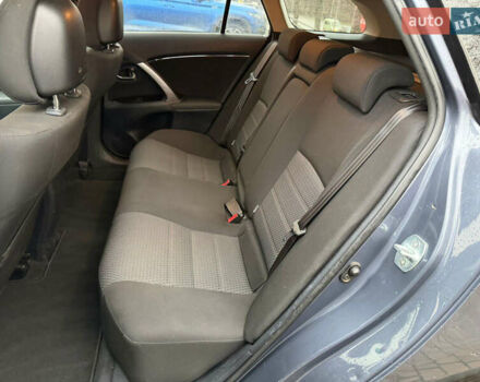 Серый Тойота Авенсис, объемом двигателя 2 л и пробегом 275 тыс. км за 11700 $, фото 33 на Automoto.ua