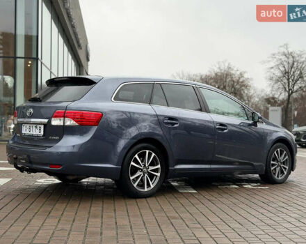 Серый Тойота Авенсис, объемом двигателя 2 л и пробегом 275 тыс. км за 11700 $, фото 9 на Automoto.ua