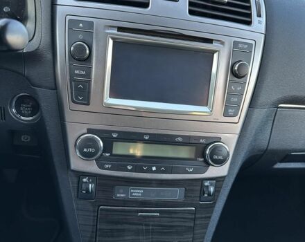 Серый Тойота Авенсис, объемом двигателя 2.2 л и пробегом 244 тыс. км за 9700 $, фото 14 на Automoto.ua