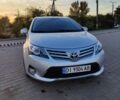 Серый Тойота Авенсис, объемом двигателя 2 л и пробегом 250 тыс. км за 10000 $, фото 1 на Automoto.ua