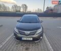 Серый Тойота Авенсис, объемом двигателя 2.23 л и пробегом 275 тыс. км за 10000 $, фото 1 на Automoto.ua