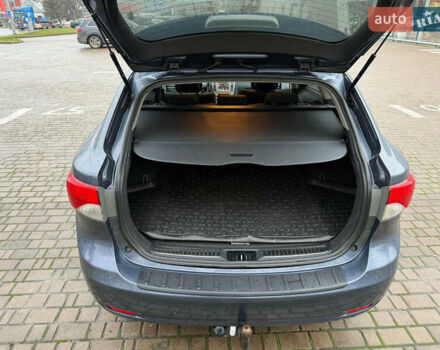 Серый Тойота Авенсис, объемом двигателя 2 л и пробегом 275 тыс. км за 11700 $, фото 36 на Automoto.ua