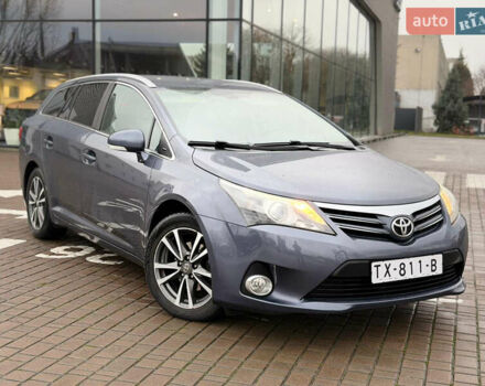 Серый Тойота Авенсис, объемом двигателя 2 л и пробегом 275 тыс. км за 11700 $, фото 6 на Automoto.ua