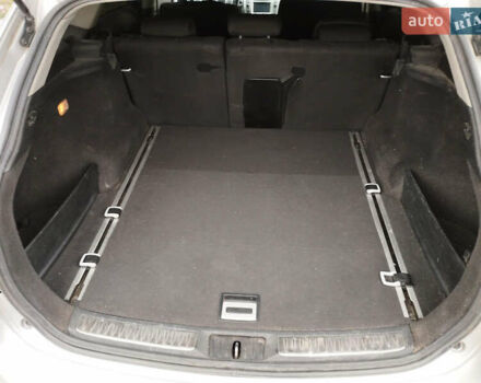 Серый Тойота Авенсис, объемом двигателя 1.99 л и пробегом 258 тыс. км за 12700 $, фото 7 на Automoto.ua