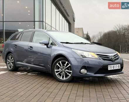 Серый Тойота Авенсис, объемом двигателя 2 л и пробегом 275 тыс. км за 11700 $, фото 16 на Automoto.ua