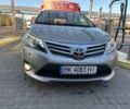Серый Тойота Авенсис, объемом двигателя 2.2 л и пробегом 244 тыс. км за 9700 $, фото 7 на Automoto.ua
