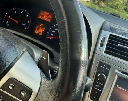 Сірий Тойота Авенсіс, об'ємом двигуна 2.2 л та пробігом 257 тис. км за 11999 $, фото 8 на Automoto.ua