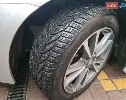 Сірий Тойота Авенсіс, об'ємом двигуна 2.2 л та пробігом 216 тис. км за 9900 $, фото 1 на Automoto.ua