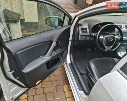 Сірий Тойота Авенсіс, об'ємом двигуна 2.2 л та пробігом 216 тис. км за 9900 $, фото 22 на Automoto.ua