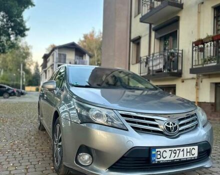 Серый Тойота Авенсис, объемом двигателя 2.2 л и пробегом 175 тыс. км за 12000 $, фото 1 на Automoto.ua