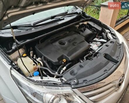 Сірий Тойота Авенсіс, об'ємом двигуна 2.2 л та пробігом 216 тис. км за 9900 $, фото 19 на Automoto.ua