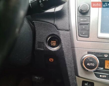 Сірий Тойота Авенсіс, об'ємом двигуна 2.2 л та пробігом 216 тис. км за 9900 $, фото 8 на Automoto.ua