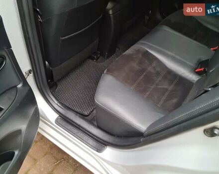 Сірий Тойота Авенсіс, об'ємом двигуна 2.2 л та пробігом 216 тис. км за 9900 $, фото 5 на Automoto.ua