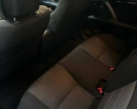 Серый Тойота Авенсис, объемом двигателя 2.2 л и пробегом 175 тыс. км за 12000 $, фото 13 на Automoto.ua