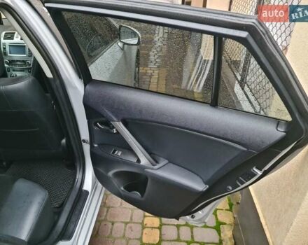 Сірий Тойота Авенсіс, об'ємом двигуна 2.2 л та пробігом 216 тис. км за 9900 $, фото 3 на Automoto.ua