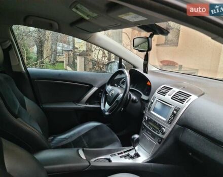 Сірий Тойота Авенсіс, об'ємом двигуна 2.2 л та пробігом 216 тис. км за 9900 $, фото 21 на Automoto.ua