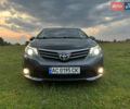 Серый Тойота Авенсис, объемом двигателя 2 л и пробегом 185 тыс. км за 11200 $, фото 3 на Automoto.ua