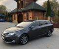 Серый Тойота Авенсис, объемом двигателя 2.2 л и пробегом 257 тыс. км за 12100 $, фото 1 на Automoto.ua