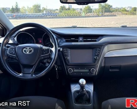 Серый Тойота Авенсис, объемом двигателя 2 л и пробегом 273 тыс. км за 13200 $, фото 5 на Automoto.ua