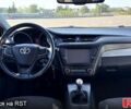Серый Тойота Авенсис, объемом двигателя 2 л и пробегом 273 тыс. км за 13200 $, фото 5 на Automoto.ua